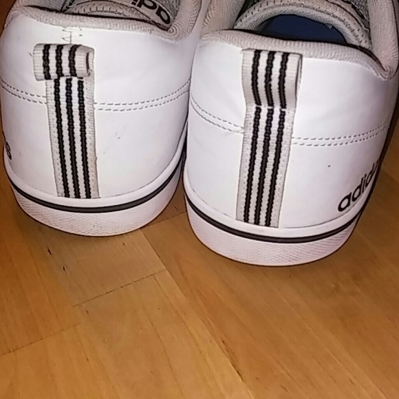 Adidas - Picture 4 of 4